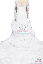Load image into Gallery viewer, Ruffle Mermaid Wedding Gown